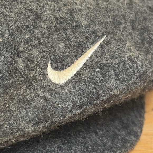 Nike | Vintage unisex Gray Wool Blend Embroidered Swoosh Pageboy Snap Golf Cap L - Picture 5 of 15